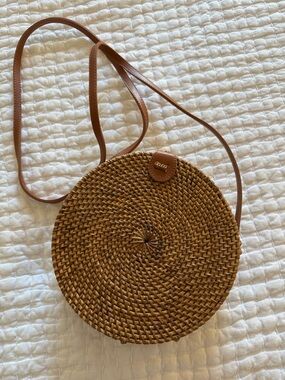 Round Woven Crossbody Bag in Brown